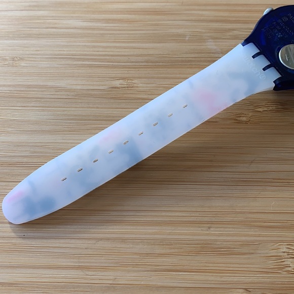 Swatch Watch - SUOZ233 - BISOUS DE PARIS - Destination Special Paris - Picture 8 of 10